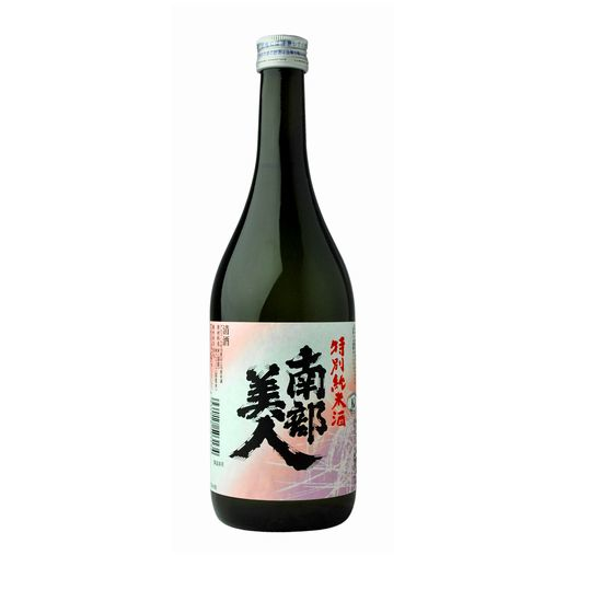 Nanbu Bijin Special Pure Rice Sake 720ml (3152671)